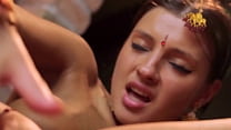 Dança erótica indiana linda e magrinha e foder com os dedos