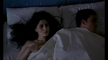 Late Marriage (2001)