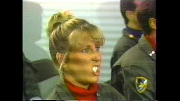 Pistola caliente (1986) 3/5 Rachel Ryan, Steve Drake