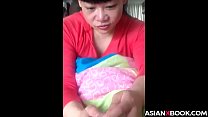 Asiático babe da bonito masturbación con la mano