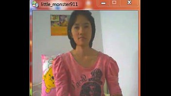 estudante tailandês na webcam