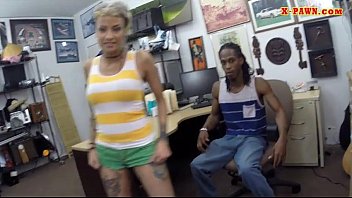 Black guy impegna le sue ragazze twat e disossato dall'uomo di pedone cornea
