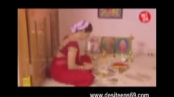 Индийский индус домохозяйка очень Горячая Секс видео wwwdesiteens69.com