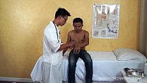 Kinky médical fétiche asiatique orgie