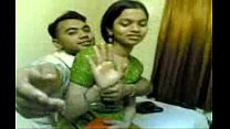 新年のホットビデオでセックスをしているインドのカップル