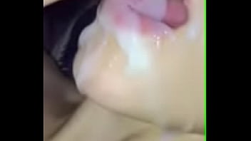 Amo giocare con sperma in bocca - www.FUCKNEEDS.com
