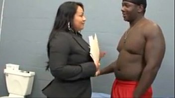 Latina Lawyer Fucks Her Black Man In His Cell