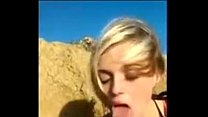 Юная блондинка сосет большой член на пляже http://teens3k.com
