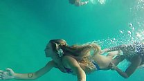 Underwater girls [HD, 720p]