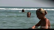 Шпионю за голыми подростками на нудистском общественном пляже