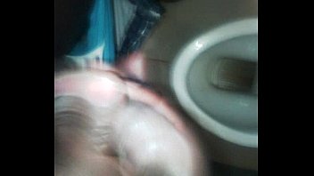 toilet masturbation