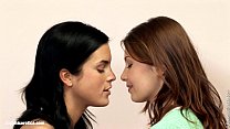 Горячие лесбиянки Джеки и Кей занимаются сексом в Sapphic Erotica - Lesbian Pleasu