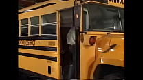 Джесси Саммерс - школьный автобус