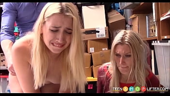 TeenShoplifter.com - Matrigna guarda la figliastra della giovane donna farsi scopare dalla sicurezza del negozio
