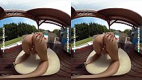 DDFNetwork VR - Poolside VR Striptease com Alice