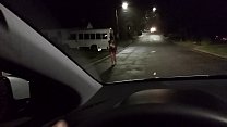Prostituierte macht einen nackten Nachtbummel in Raleigh