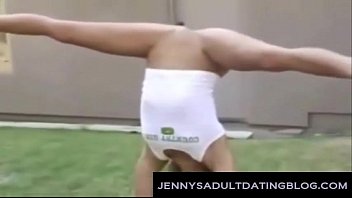 Country Girl et Nude Gymnastics