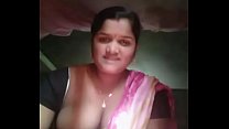 Odia Sexy Bhabi показывает сиськи и киску (DesiSip.com)