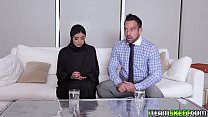 Adolescente musulmana caliente follada a cuatro patas