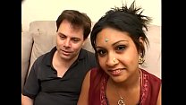 Indian Pussy viaja para a América