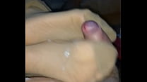 footjob collant casalingo con sperma sui suoi piedi