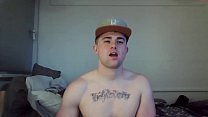 A CUTE STR8 GUY WITH BIG DICK ON CAM