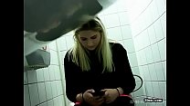 Versteckte WC-Kamera 12