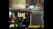 Fakeauto coppia pompino a Mumbai autorickshaw parte 2