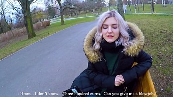 Süßes Teen schluckt heißes Sperma gegen Geld - extremer öffentlicher Blowjob von Eva Elfie