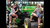 BANGBROS - Возвращение Big Booty Farmin с участием Изабель Айс и Джордана Эшли