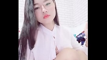Kieu Trinh bigo live shows her nipples July 23, 2019
