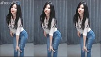 Koreanische Mädchen tanzen zur sexy Unschuld