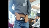 Pablo Homosexuell zeigt seinen homosexuellen Gefährten seinen Schwanz (5 cm) und stoppt sie