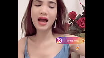 Instagram magnifique anna.k102 montrant de beaux seins