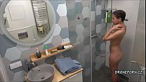 Alex en la ducha - cámara voyeur