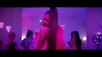 Ариана Гранде Музыкальное видео 7 колец и лучшие секс-сцены от Мишель Мэйлин, отредактированные