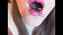 Un video ragni davvero strano e super fetish dentro la mia figa e bocca
