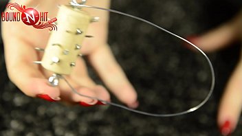 BDSM-DIY: cómo puedes diseñar tú mismo una rueda nerviosa o una rueda de clavos