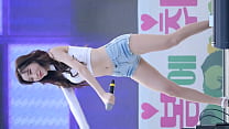 Official account [喵泡] The super-smiling beauty with a super fairy outdoor ultra-short denim sexy dance