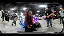 Video a 360 gradi di Sirensaintsin su un sybian a EXXXotica NJ 2019