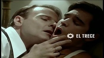 Froilán und Nando Homosexuell Kuss von Vater Mut | GAYLAVIDA.COM