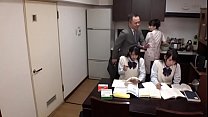 beau-père japonais baise son