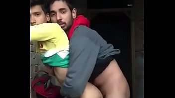 Sexo gay do irmão indiano