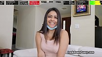 Roomies filmando pornografia doméstica em quarentena