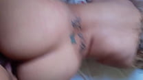 Eu fodo uma mãe solteira tatuada em um hotel de motel em Mazatlan