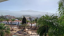 Esposa infiel folla en el balcón del hotel en Tenerife #Creampie