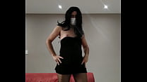 La crossdresser Andressa dal Brasile nel soggiorno è femminile e sexy