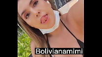 Ohne Calcinha beim Einkaufen zu masturbieren ... wer ahnt, wo es ist? Vollständiges Video auf bolivianamimi.tv