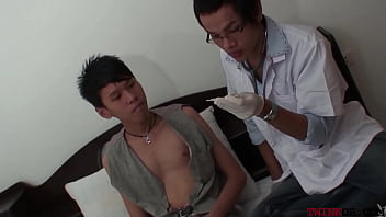 Slim Asian amateur breeded for cumshot by his medic