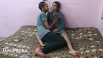 Индийская девушка жестко занимается сексом со своим парнем